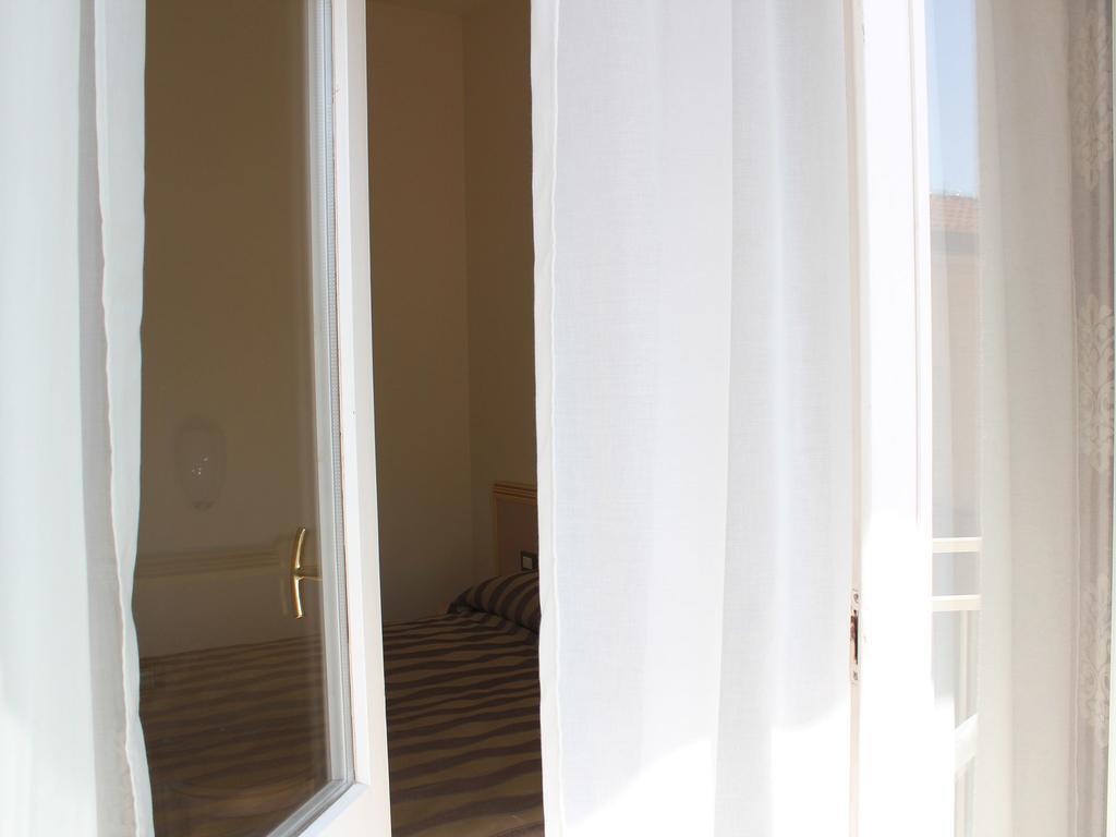Hotel Marina Rimini Zimmer foto
